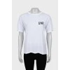 White T-shirt with print on the back