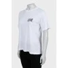 White T-shirt with print on the back