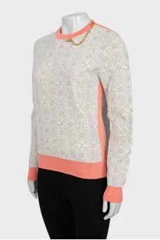 Jumper with gold chain