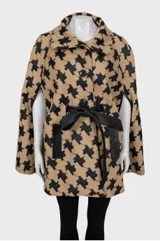 Loose cape in houndstooth print