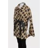 Loose cape in houndstooth print