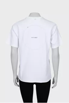 Straight cut T-shirt with a neckline