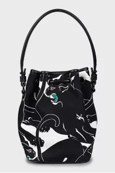 Fabric bucket bag with tag