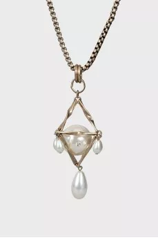Massive pendant with artificial pearls