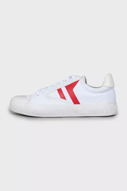 White sneakers with leather inserts