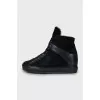 Insulated boots in black
