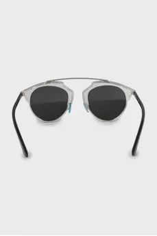 Sunglasses with mirrored lenses So Real