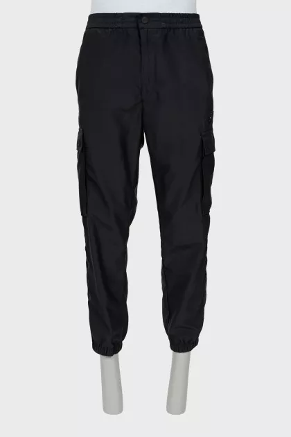 Men's cargo pants with elastic