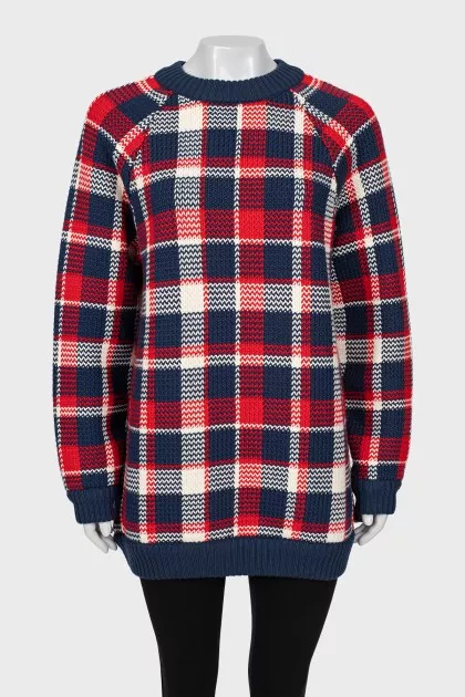 Checkered sweater with tag