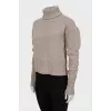 Cropped sweater with voluminous sleeves