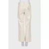 Jeans with contrast seams and tag
