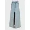 Denim skirt with relief seams
