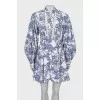 Fitted dress with sleeve decoration