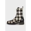 Textile boots with leather heel