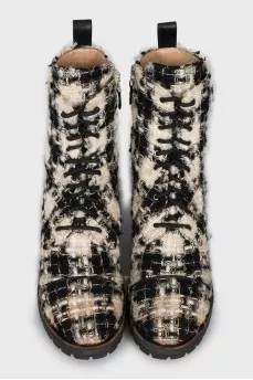 Textile boots with leather heel