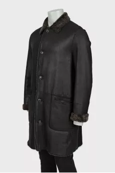 Men's sheepskin coat with fur trim