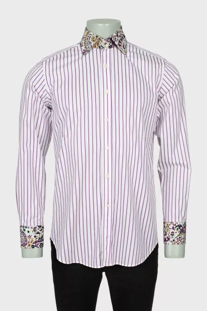 Men's shirt with print on the collar