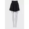 Fitted skirt with lace inserts
