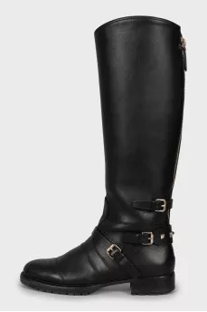 Leather boots with gold buckles