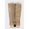 Insulated boots with decorative toes