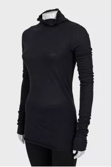 Black turtleneck with long sleeves