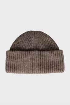 Woolen hat with tag