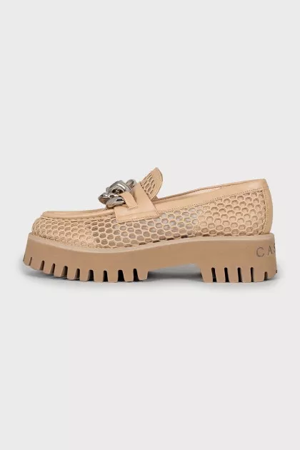Leather loafers with chunky chain