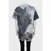 Oversized T-shirt with a torn effect