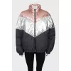 Tapered down jacket in a combination of colors