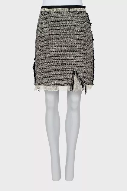 Pencil skirt decorated with fringe