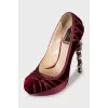 Velour shoes with heels and decor