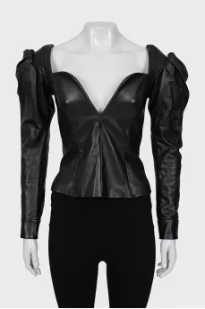 Fitted leather top