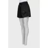 Loose fit shorts with tag