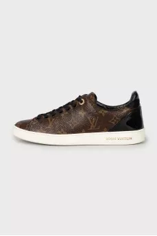 Frontrow sneakers with signature print