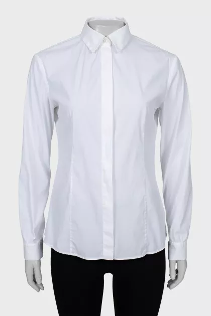 White fitted shirt