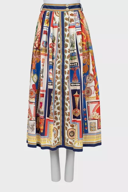 Maxi skirt with buttons