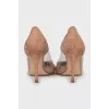 Suede shoes with silicone insert