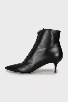 Шкіряні ботильйони kitten heel