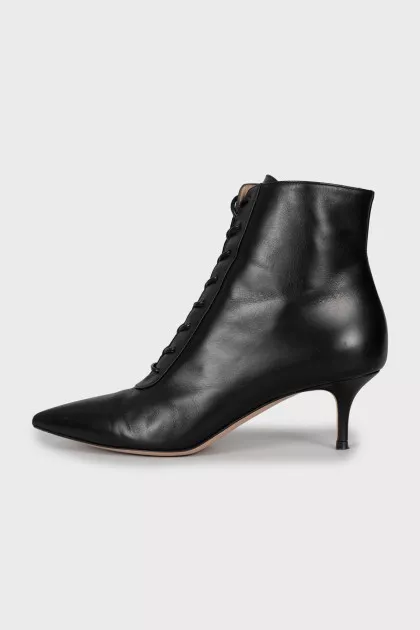 Leather kitten heel ankle boots