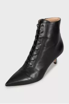Шкіряні ботильйони kitten heel
