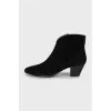 Cowboy boots in black suede