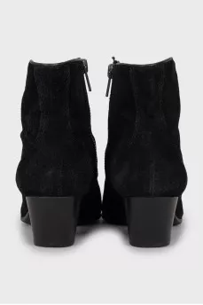 Cowboy boots in black suede