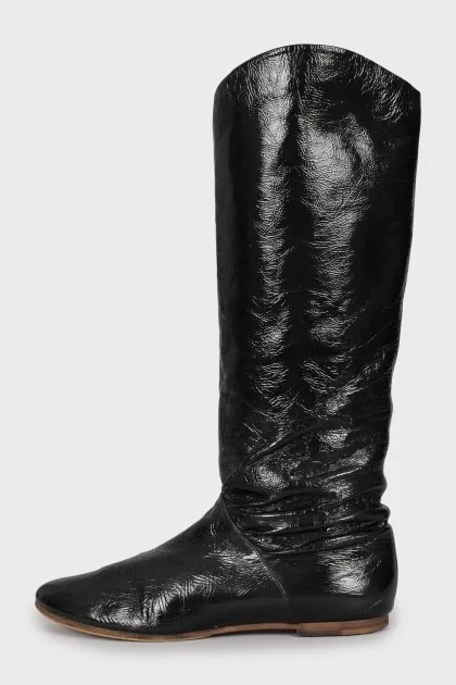 Leather boots with round toe