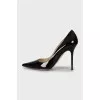 Patent leather pointed toe shoes
