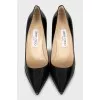 Patent leather pointed toe shoes