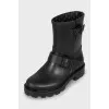 Rubber boots with straps