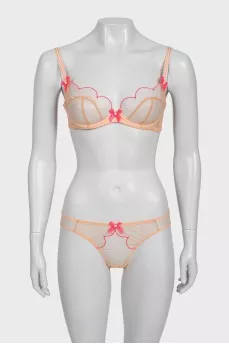 Lorna set with tag
