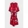 Dress with fringe decorated with embroidery
