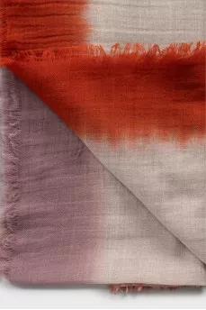 Трехцветный шерстяной шарф с бахромой