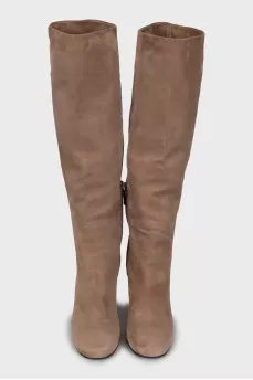 Brown suede boots with heels